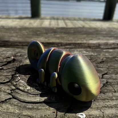 Color-Shifting Chameleon Fidget Toy: 3D Printed Sensory Toy for Stress Relief and Focus by Mushroom Lady Co.