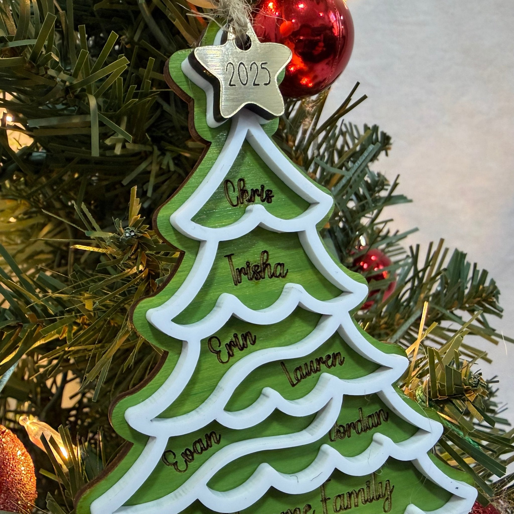 Personalized Family Christmas Ornament 2025: Custom Engraved Names Keepsake Christmas Tree Decor