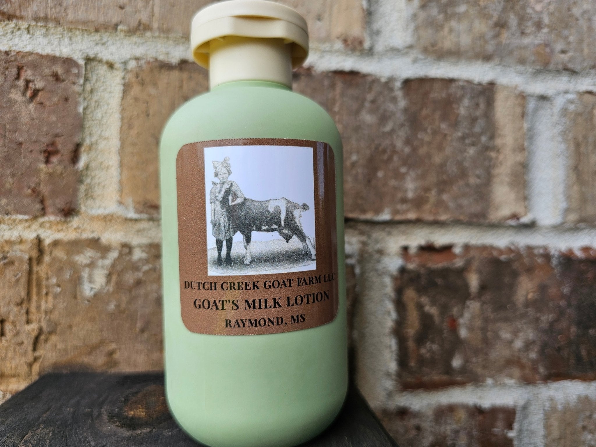 Dutch Creek Goat Farm Goat Milk Lotion: Natural Skincare from Raymond, MS. Girl & Goat Vintage Label.