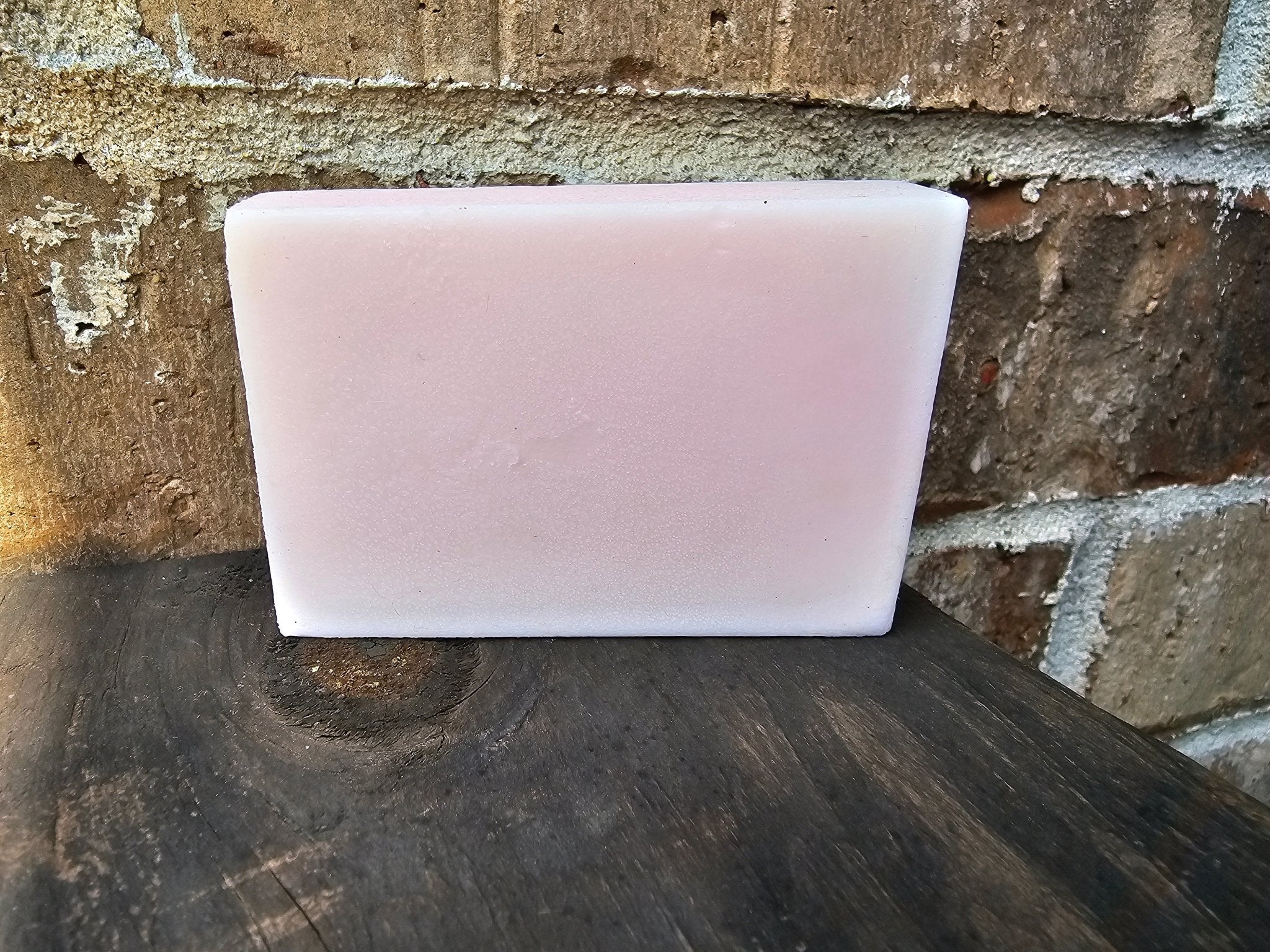 Dutch Creek Farm Artisan Goat Milk Soap Bar: Natural, Hydrating Skincare for Sensitive Skin