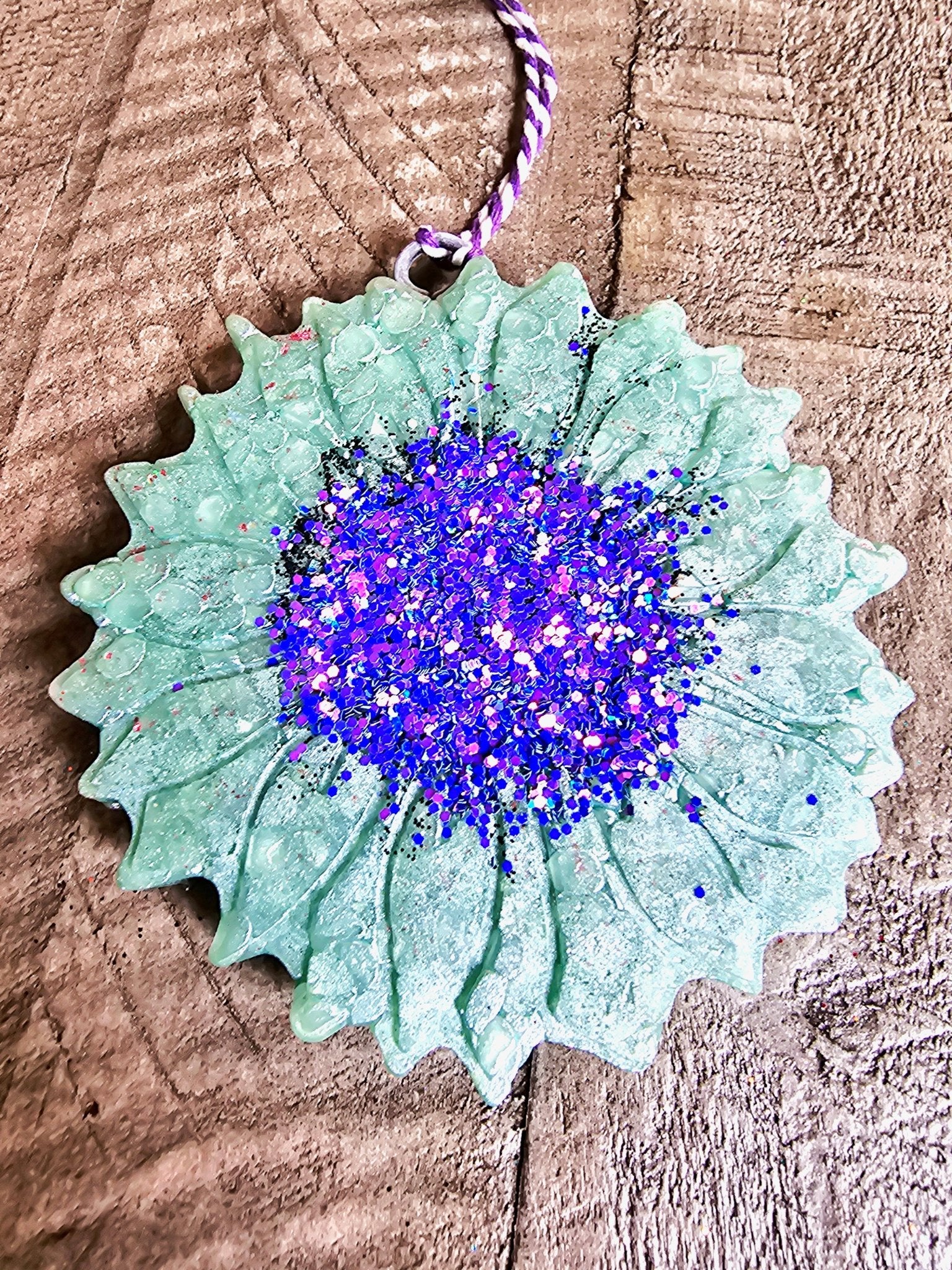 Handmade Daisy Car Freshie: Floral Aroma Bead Air Freshener with Purple Glitter. Perfect for car, locker, office, or gifting
