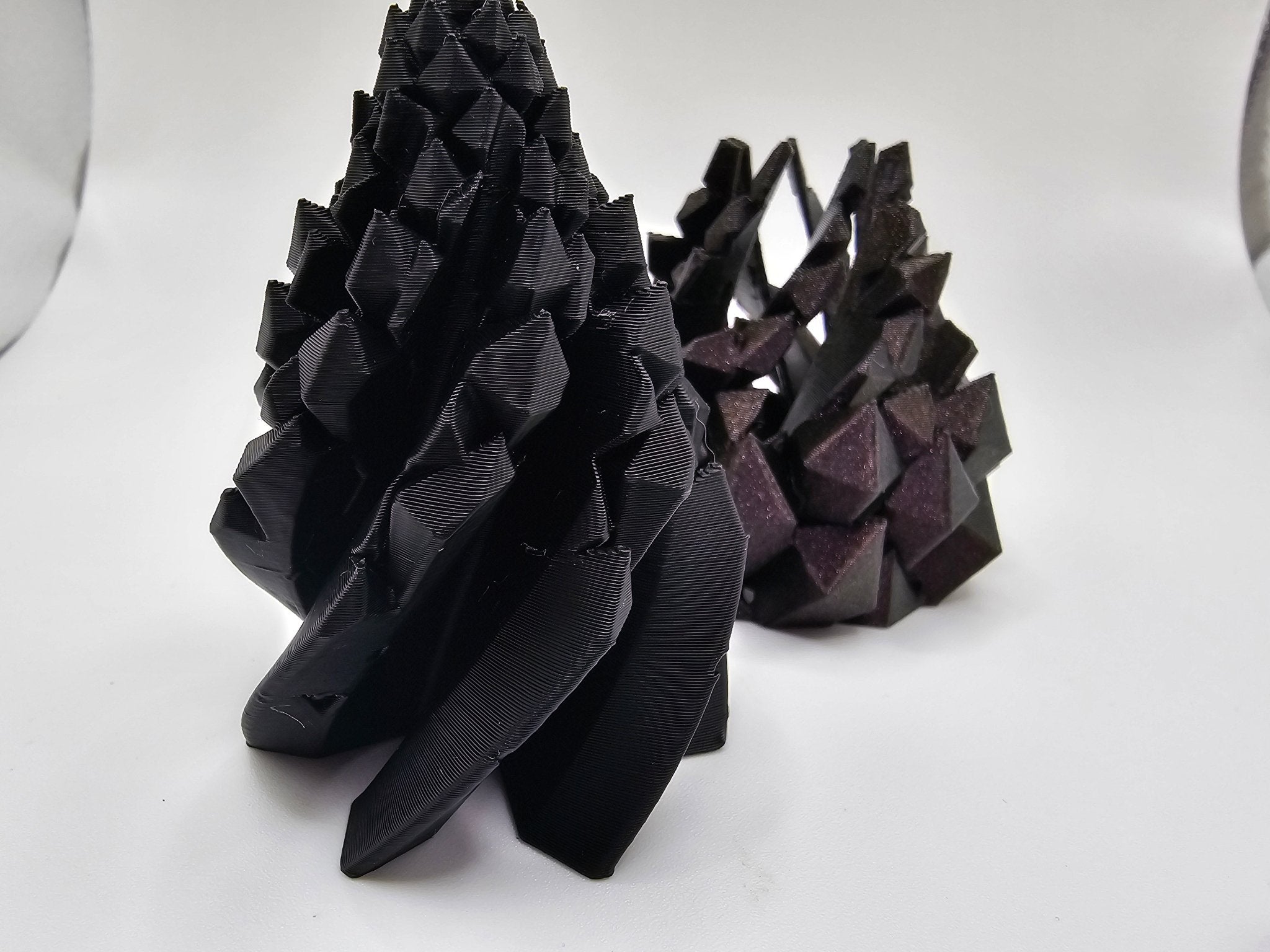 Twisted Crystal 3D Fidget Toy in Shimmering Black - Tween Space