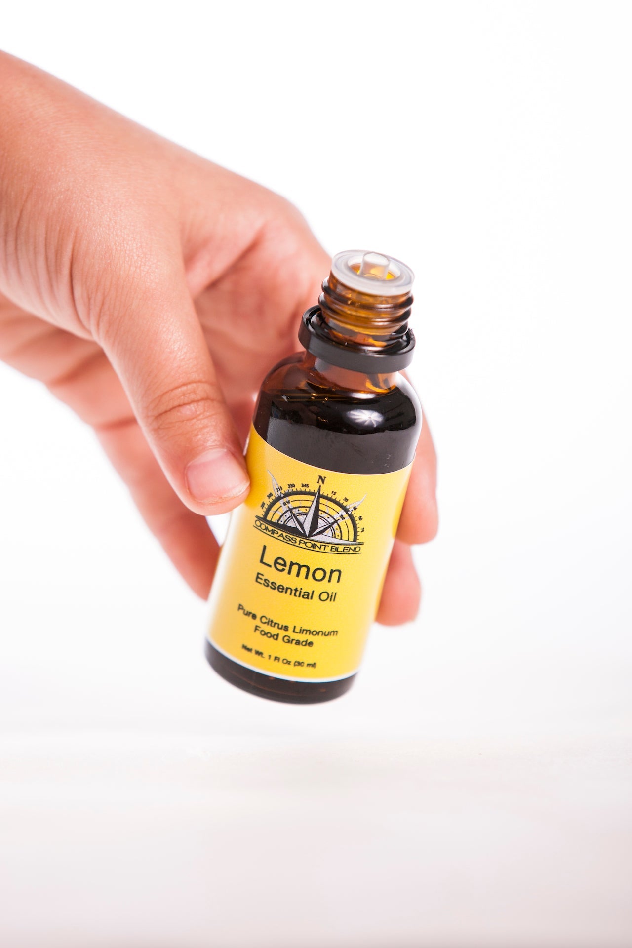 Compass Point Blend Lemon Essential Oil: Pure, Food-Grade Citrus Boost
