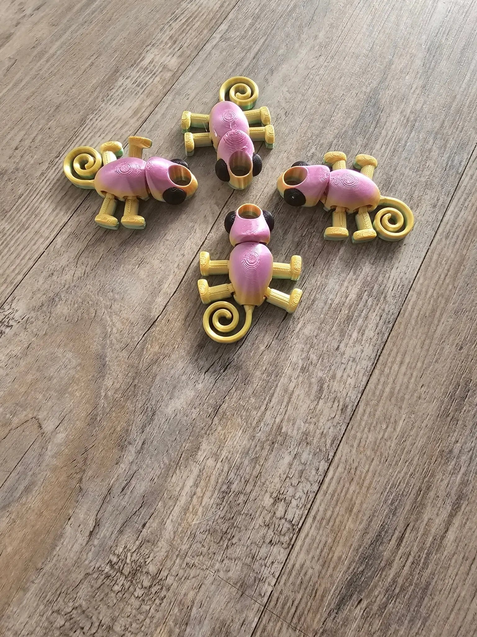 Curly Tail Gecko Straw Toppers - 3D Printed Fun for Kids & Adults! Shop Main Street Collective