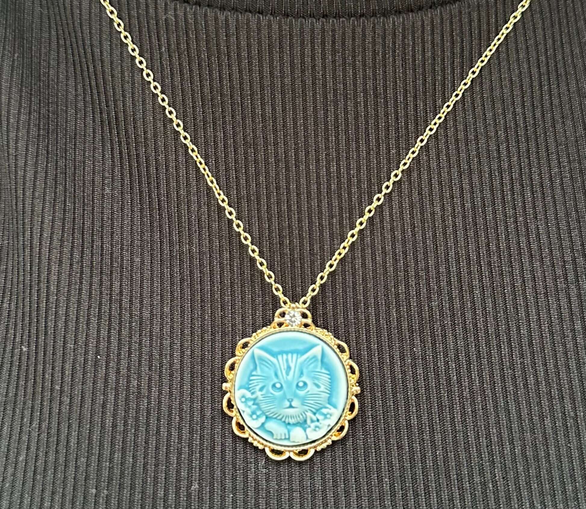 Vintage Kitty Necklace 16"
