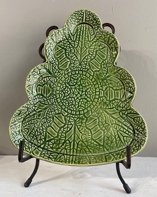 Green Ceramic Serving Platter with Leaf Design - Handmade Decorative Dish