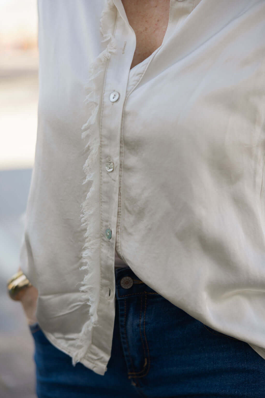 Silk Ruffle Button-Up Blouse: Italian Designer Style Women's Fashion