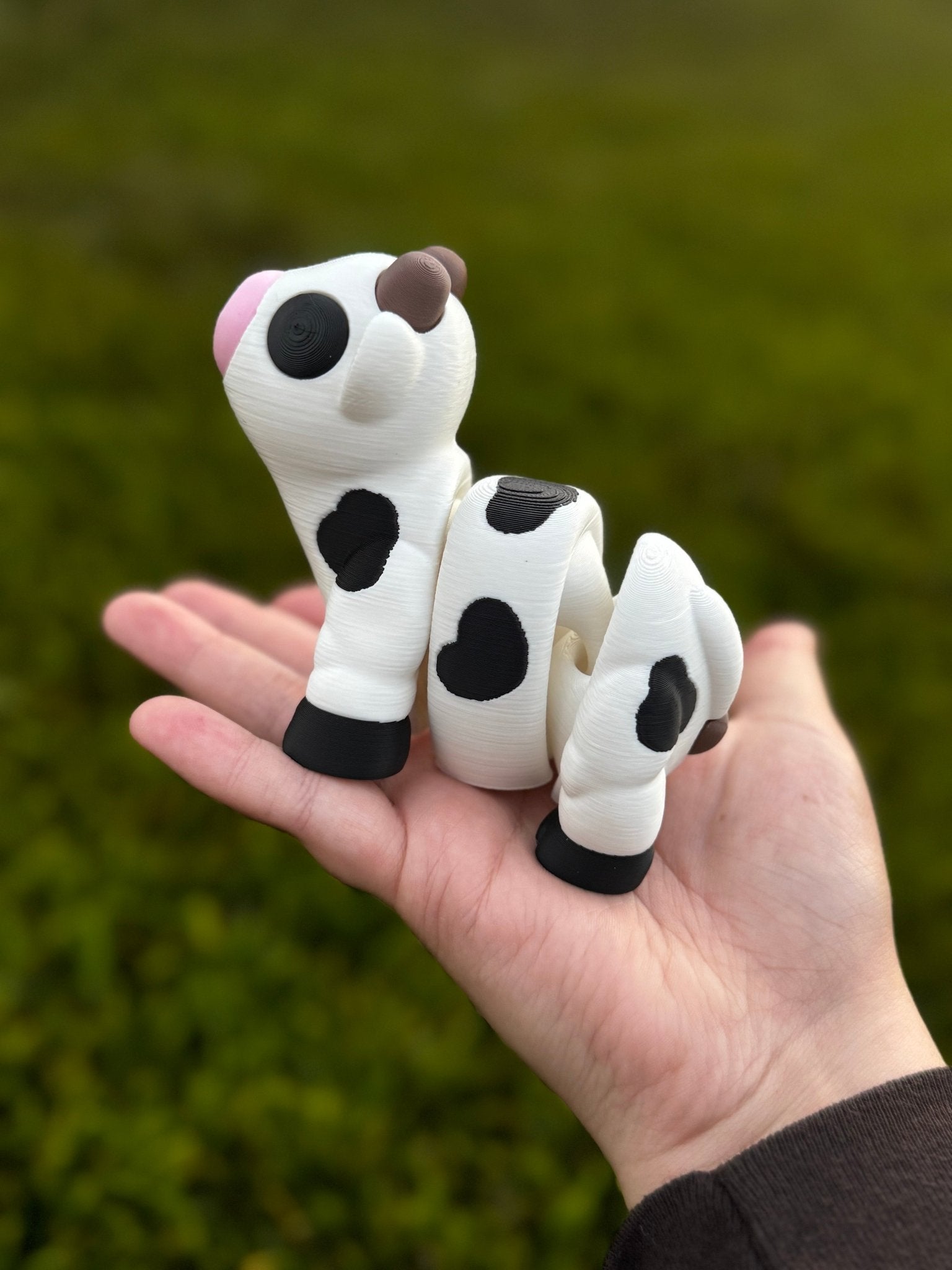 3D Printed Cow Fidget Toy: Black & White Sensory Toy, Flexible and Fun for Kids & Adults, Desk Toy