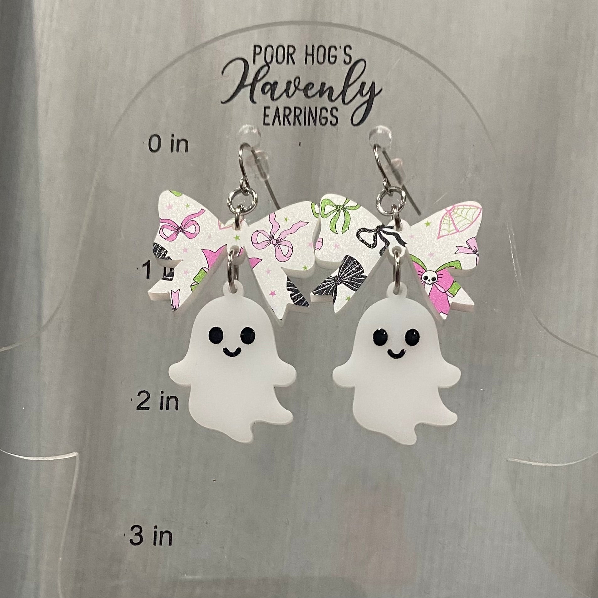 Spooky Cute Ghost Bow Earrings – Halloween Acrylic Dangle Earrings, Handmade Statement Jewelry, Fun Fall Party Gift
