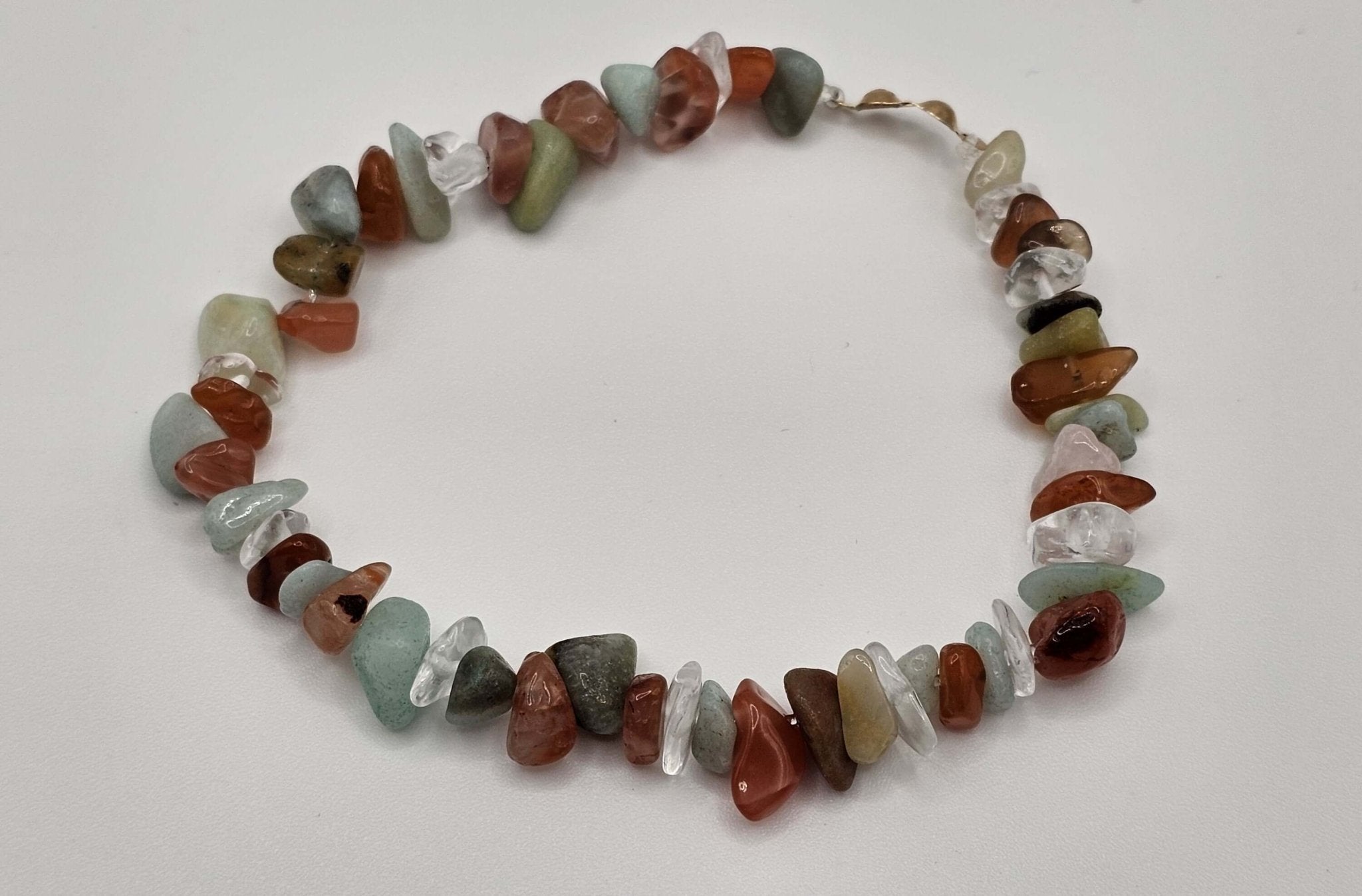 Earthtone Gemstone Chip Bracelet by The Tween Space styled with earthy outfit – Mississippi handmade gifts