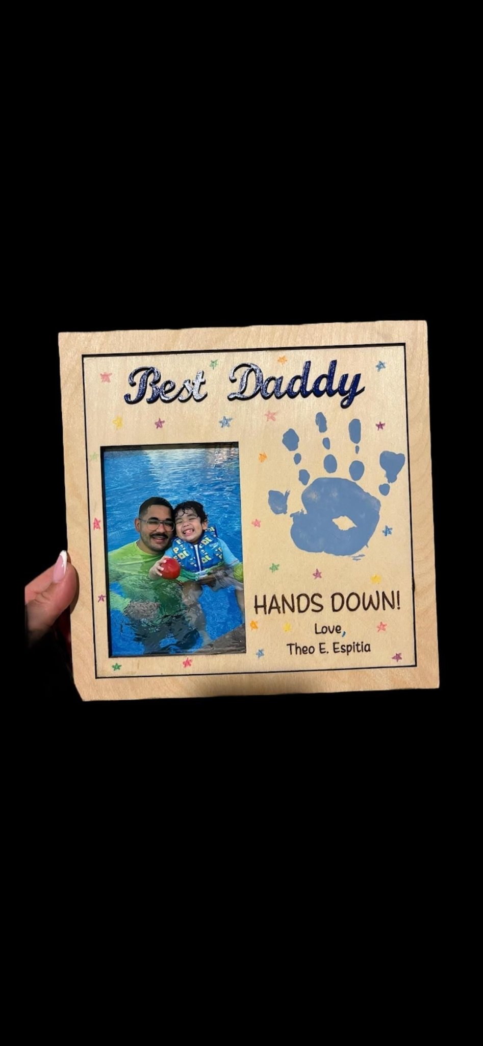 Personalized Father's Day photo frame: "Best Daddy Hands Down" gift with kid's handprint & 4x6 photo. DIY keepsake for Dad.