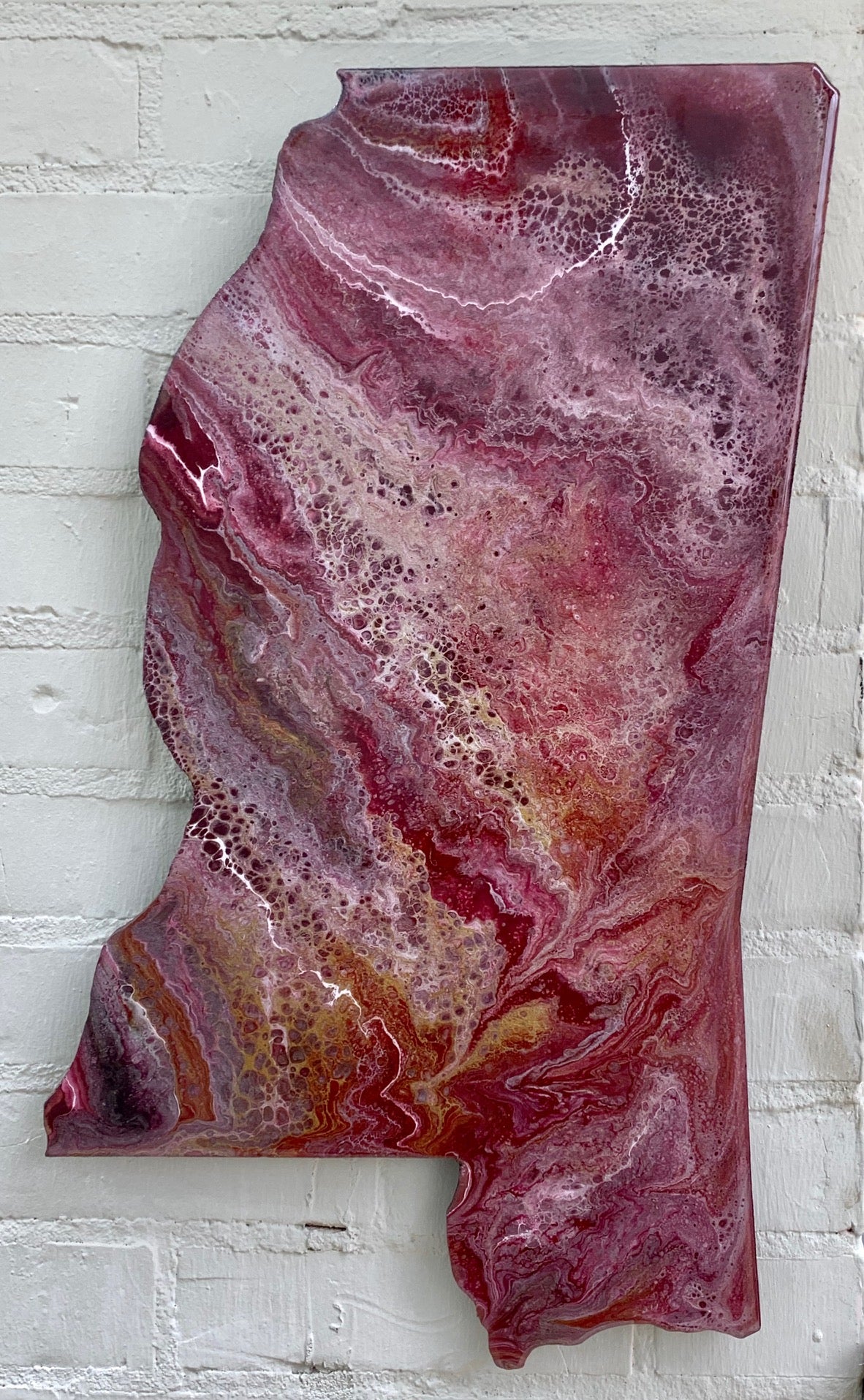 Mississippi Wall Art: Red & Gold Fluid Art State Shape - Magnolia Pride Home Decor