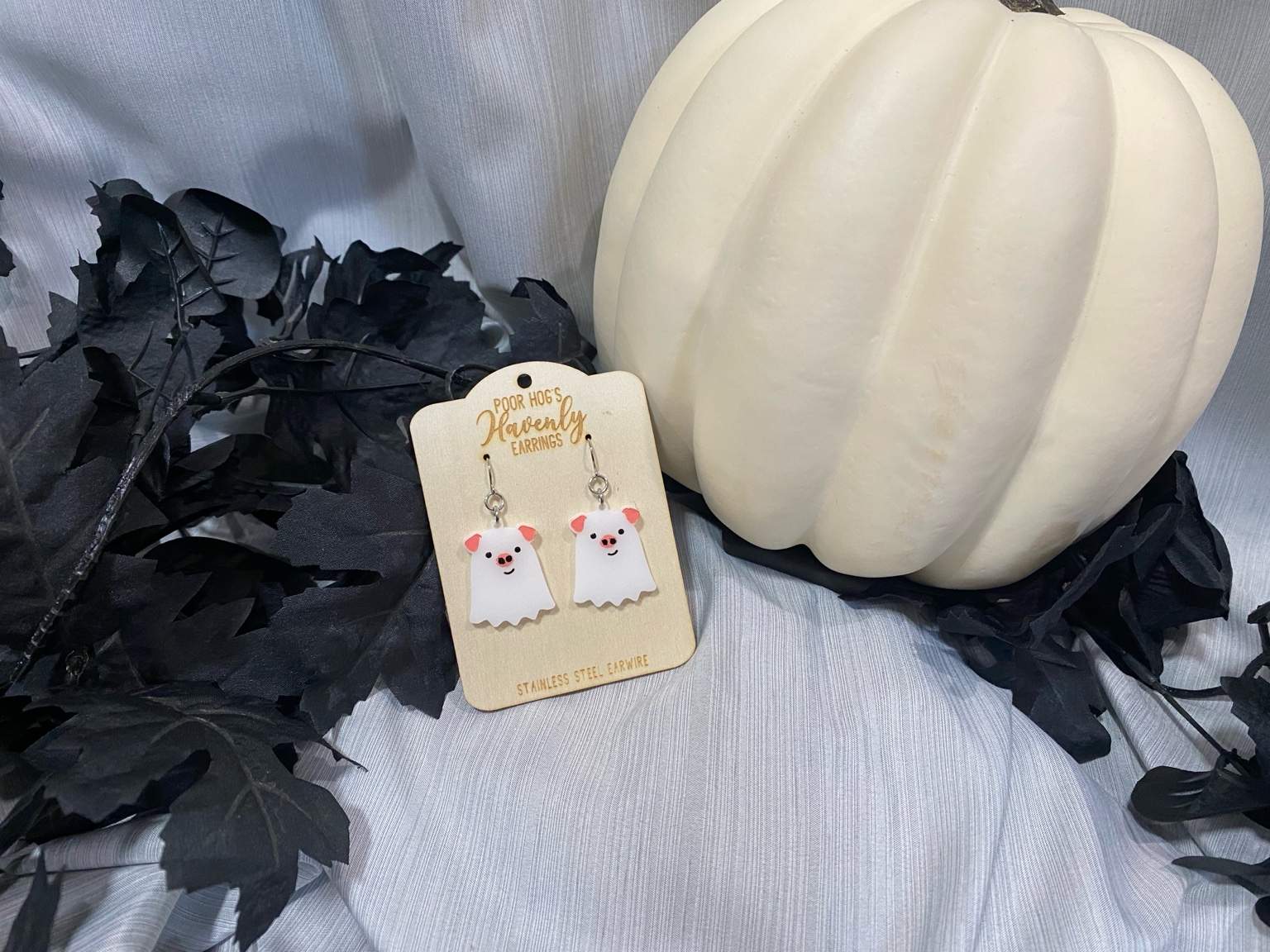 Pig Ghost Earrings – Spooky Cute Halloween Jewelry, Acrylic Dangle Earrings, Funny Pig Lover Gift, Handmade Statement Earrings