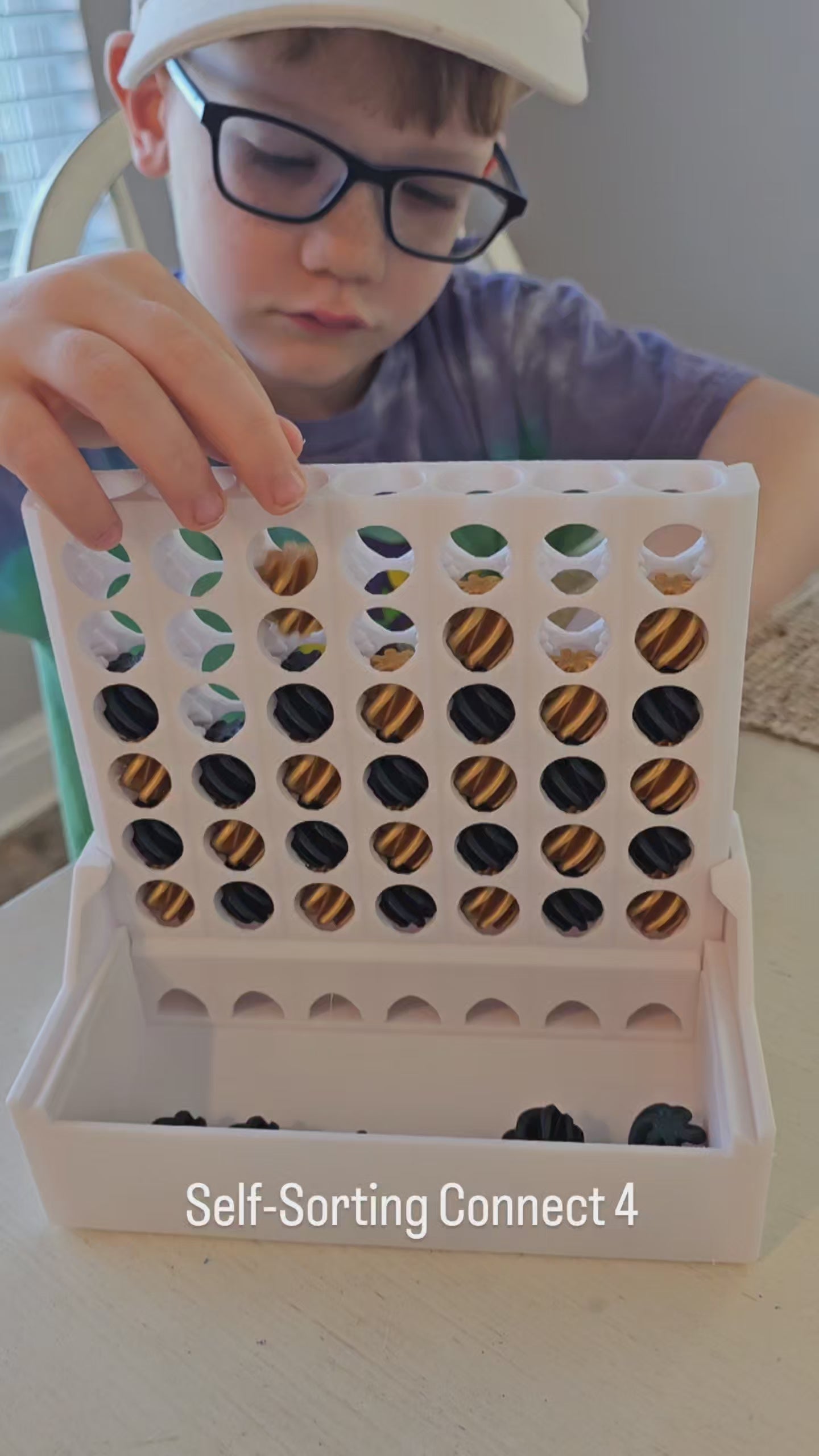 Cascading Self-Sorting Connect Game