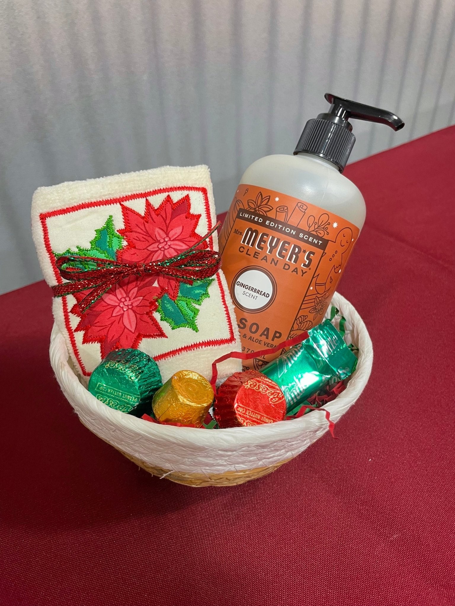 Holiday Gift Basket: Mrs. Meyer's Gingerbread Soap, Poinsettia Towel & Festive Treat!