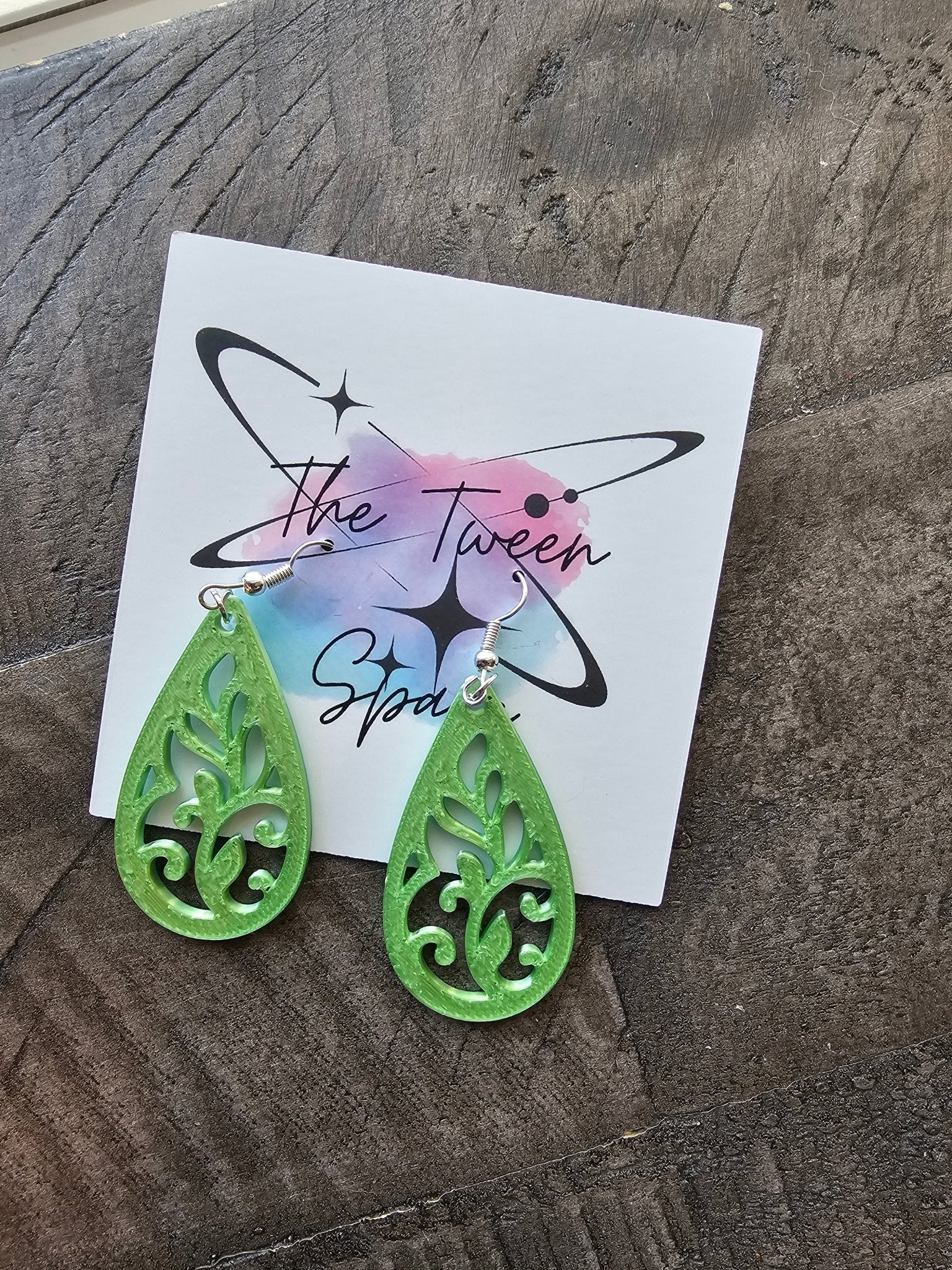 Green Teardrop Vine Earrings Handmade by The Tween Space - 3D Printed Nature Inspired Jewelry