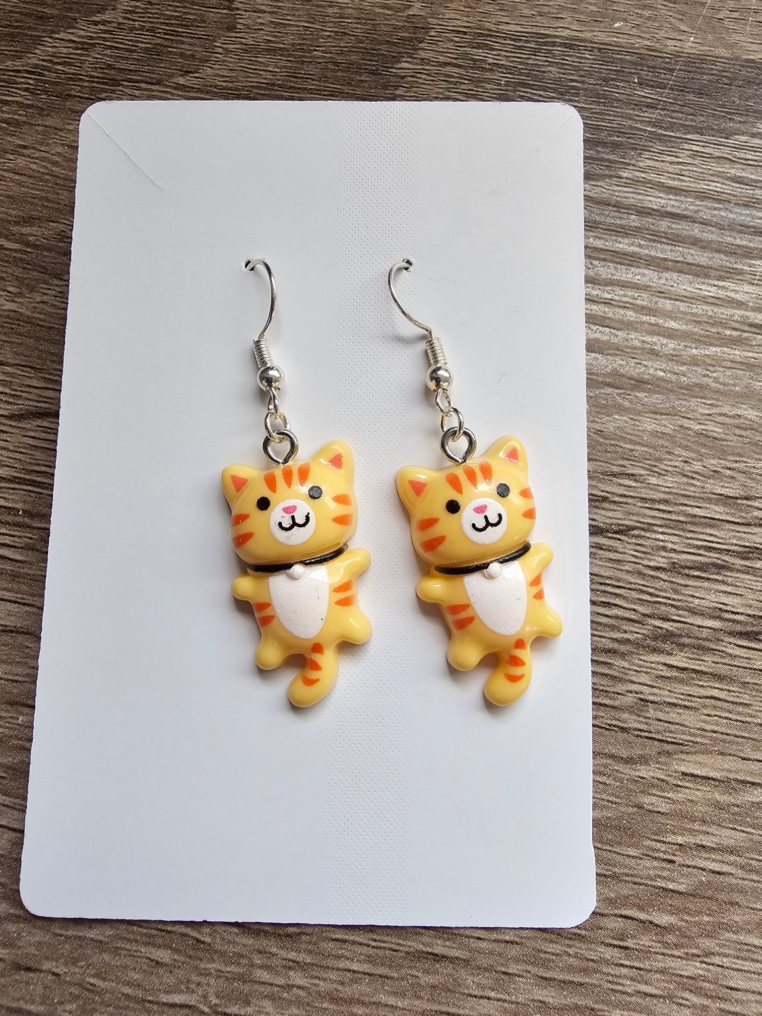 Kawaii Orange Tabby Kitty Dangle Earrings - Handmade Cat Earrings by Main Street Collective - Adorable and Unique Cute Accessories